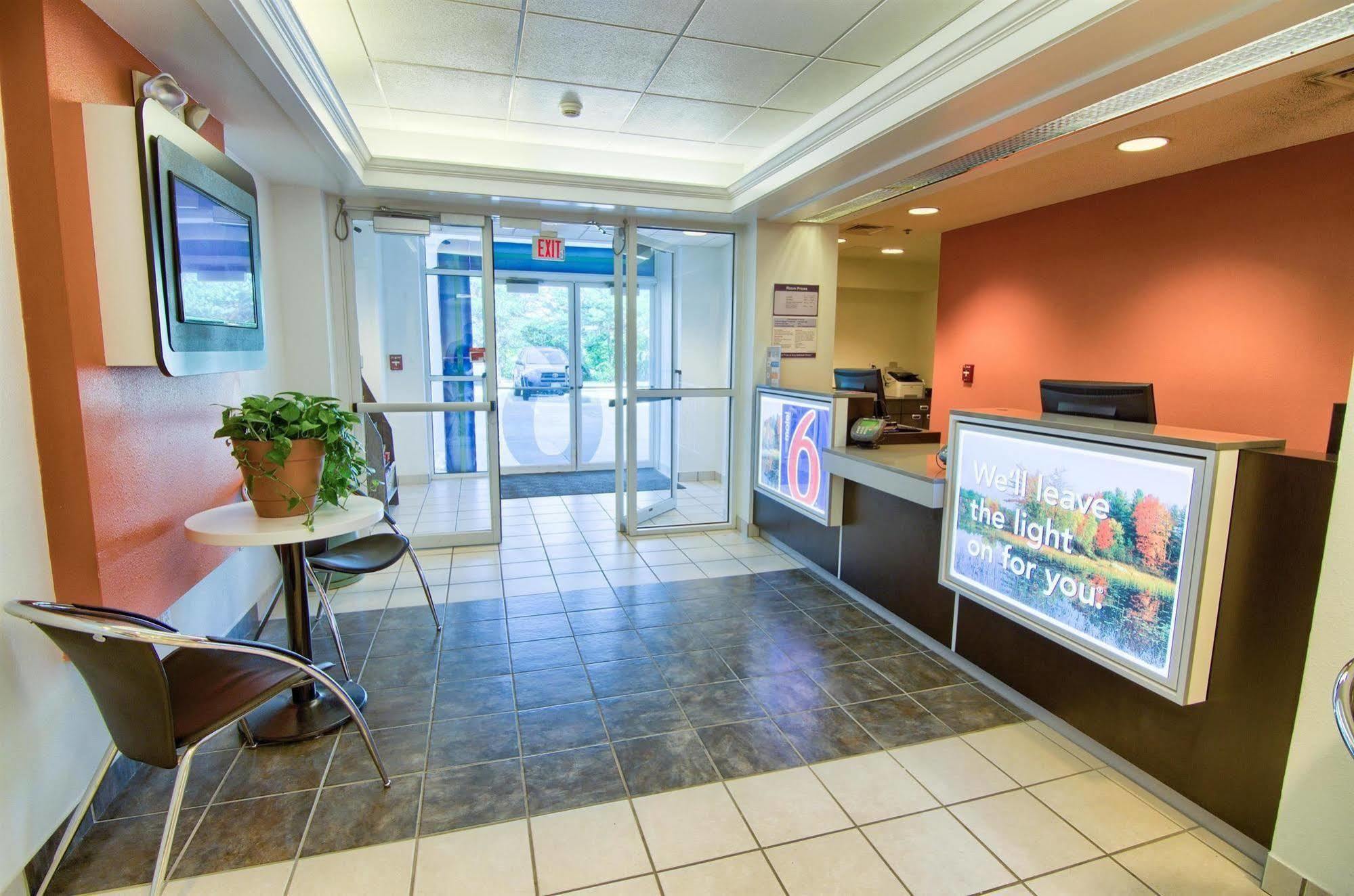 Motel 6-Portsmouth, Nh Экстерьер фото